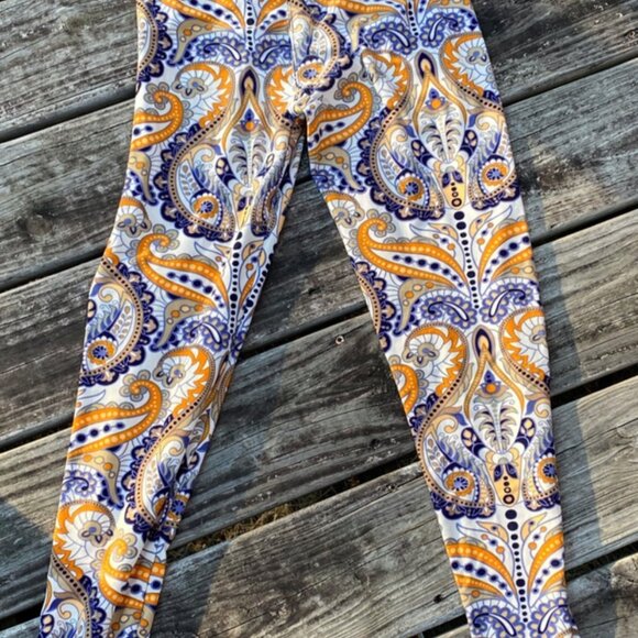 Southwestern Paisley Multi-color Soft Leggings One Size Blue Orange White Black - Picture 2 of 15